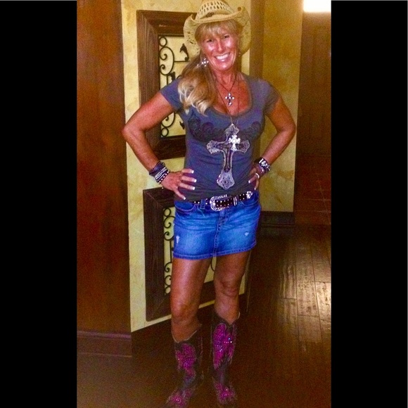 POSH AMBASSADOR - Picture 12 of 16